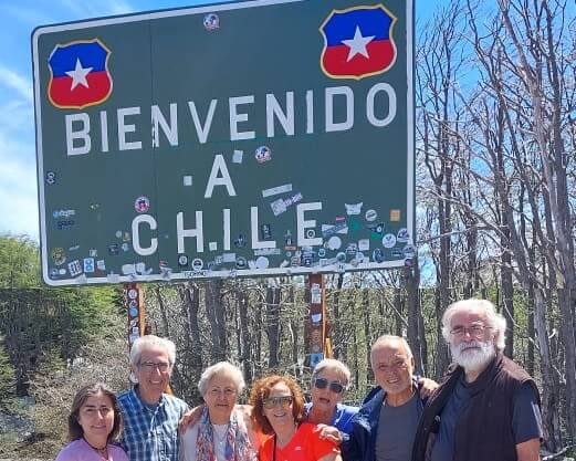 Vehiculo a disposicion para excursión privada y personalizada por los paisajes de Bariloche